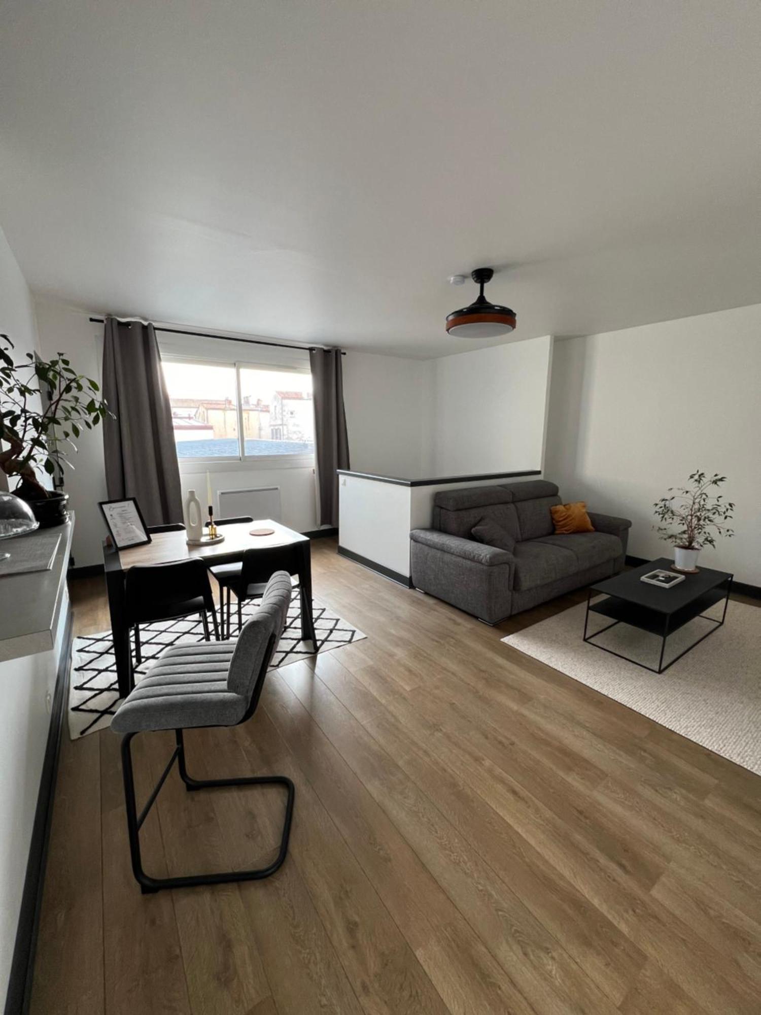 Hyper Centre A 80M Du Vieux Marche, T2 Calme Vue Sur Les Toits Rue Du Minage Apartment La Rochelle  Luaran gambar